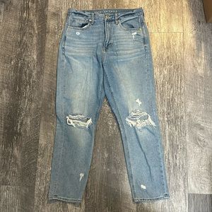 American eagle mom jeans